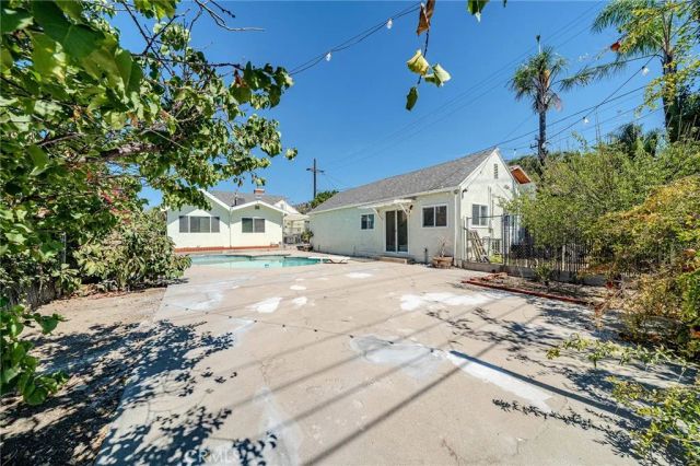 1554 Raymond Avenue, Glendale, CA 91201