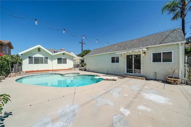 1554 Raymond Avenue, Glendale, CA 91201