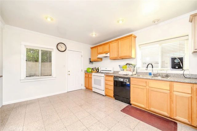 1554 Raymond Avenue, Glendale, CA 91201