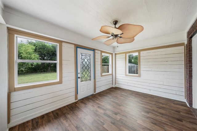 943 Randy Drive, Woodway, TX 76712