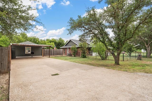 943 Randy Drive, Woodway, TX 76712