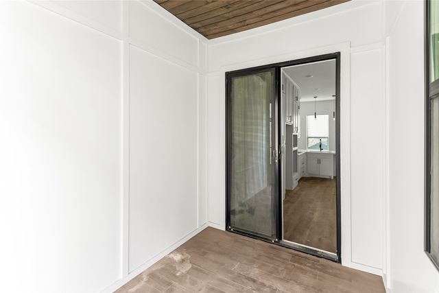 1105 Poindexter Street B2, Fort Worth, TX 76102