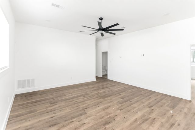 1105 Poindexter Street B2, Fort Worth, TX 76102