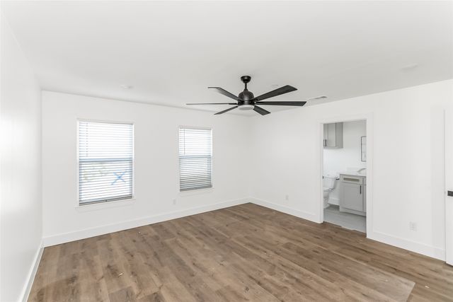 1105 Poindexter Street B2, Fort Worth, TX 76102