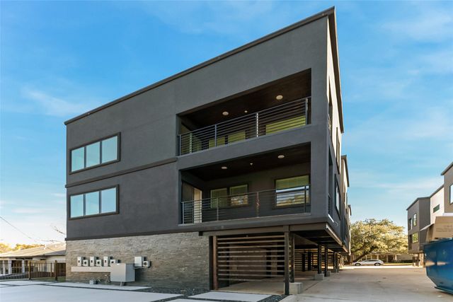 1105 Poindexter Street B2, Fort Worth, TX 76102