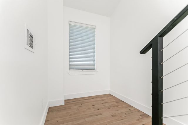 1105 Poindexter Street B2, Fort Worth, TX 76102