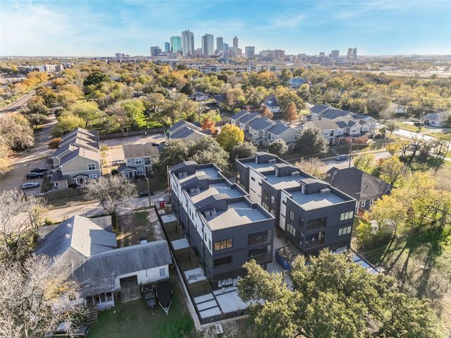 1105 Poindexter Street B2, Fort Worth, TX 76102