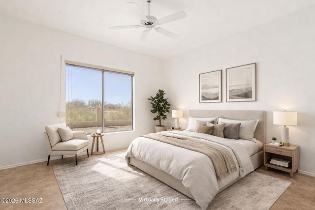 33 W Golden Spur Place, Oro Valley, AZ 85755