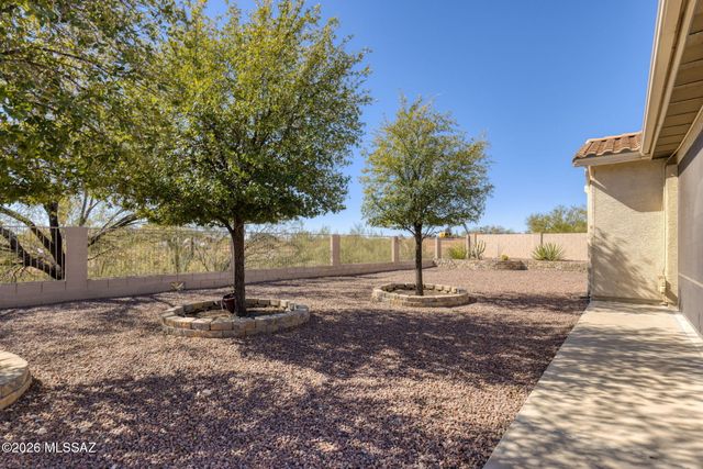 33 W Golden Spur Place, Oro Valley, AZ 85755