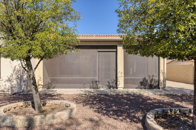 33 W Golden Spur Place, Oro Valley, AZ 85755
