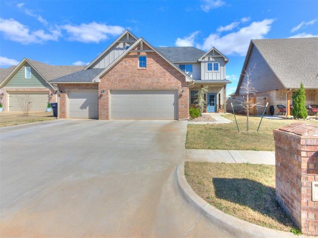 3204 Hayven Circle, Yukon, OK 73099