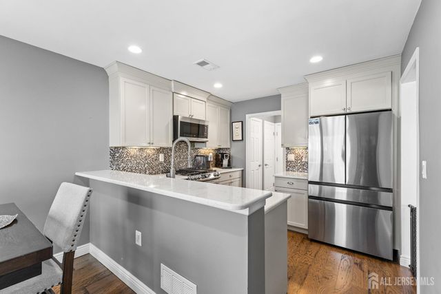 126 Wainwright Drive, Old Bridge, NJ 08857