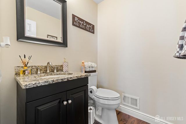 126 Wainwright Drive, Old Bridge, NJ 08857