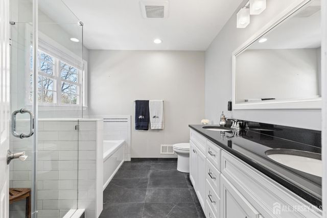 126 Wainwright Drive, Old Bridge, NJ 08857