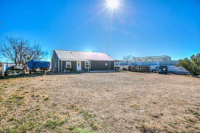 11318 Dallas Street, Carlsbad, TX 76934