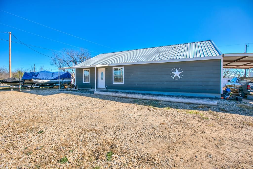 11318 Dallas Street, Carlsbad, TX 76934