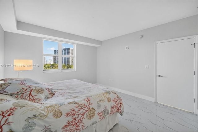 20000 E Country Club Dr 714, Aventura, FL 33180