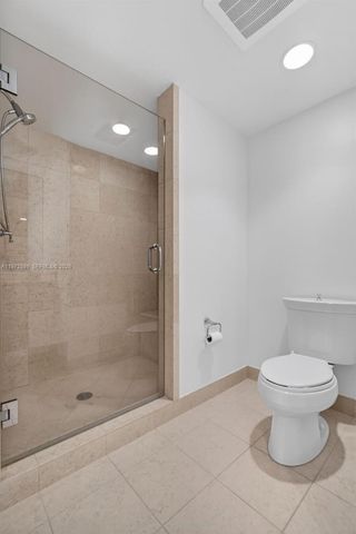 20000 E Country Club Dr 714, Aventura, FL 33180