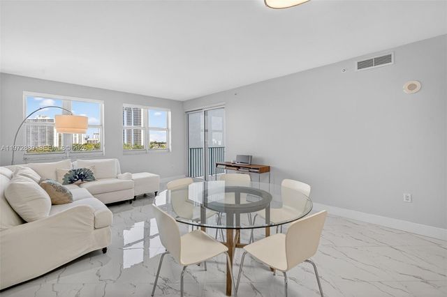 20000 E Country Club Dr 714, Aventura, FL 33180