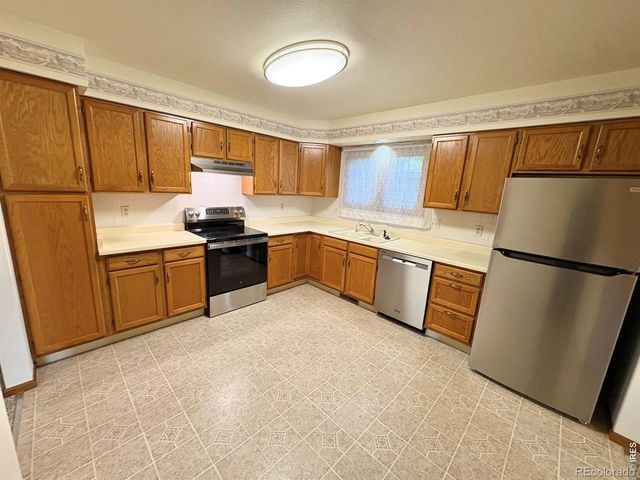 2400 Elmhurst Place, Longmont, CO 80503