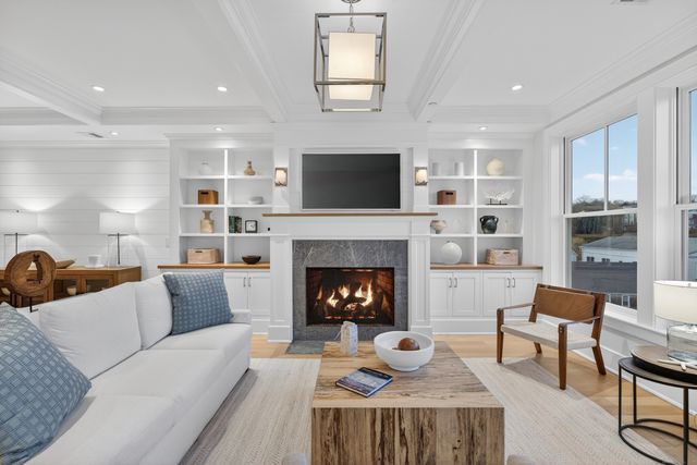 22 West Main Street 11, Groton, CT 06355