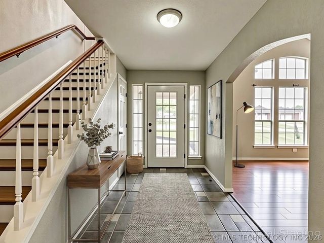 8800 N 123rd East Avenue, Owasso, OK 74055