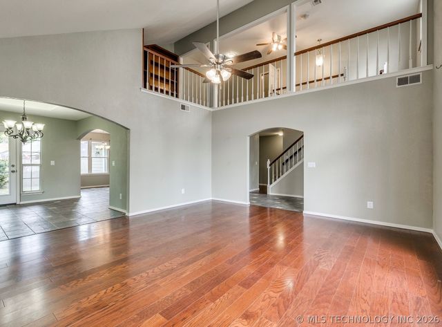 8800 N 123rd East Avenue, Owasso, OK 74055
