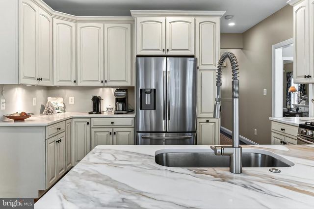 4004 9TH ST S, Arlington, VA 22204
