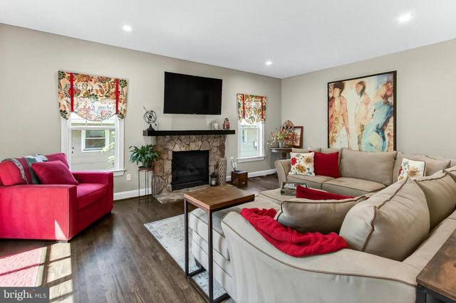 4004 9TH ST S, Arlington, VA 22204