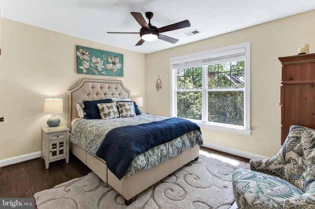 4004 9TH ST S, Arlington, VA 22204