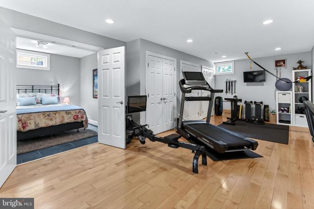 4004 9TH ST S, Arlington, VA 22204