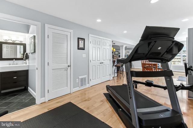 4004 9TH ST S, Arlington, VA 22204