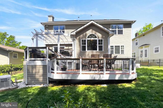 4004 9TH ST S, Arlington, VA 22204