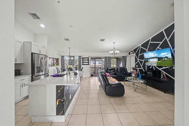 2900 W 42nd St Street W, Lehigh Acres, FL 33971