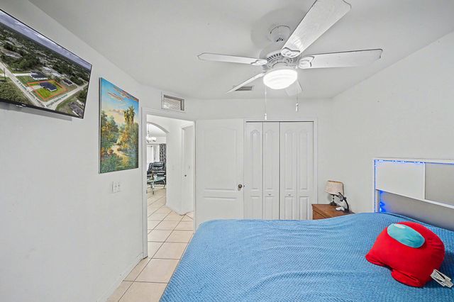 2900 W 42nd St Street W, Lehigh Acres, FL 33971