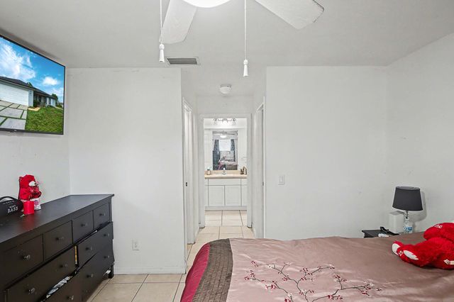 2900 W 42nd St Street W, Lehigh Acres, FL 33971