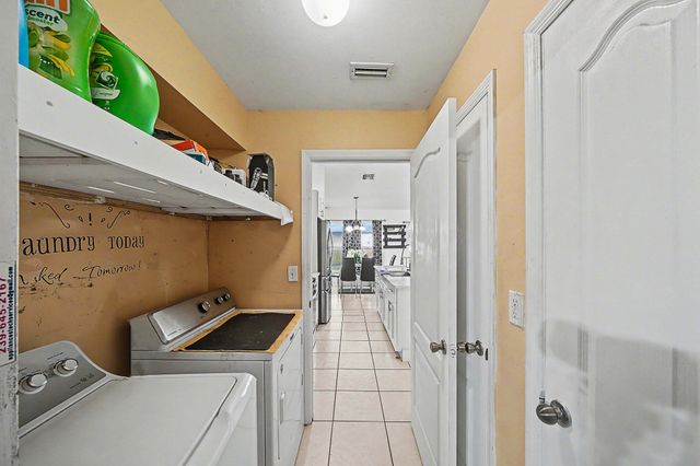 2900 W 42nd St Street W, Lehigh Acres, FL 33971