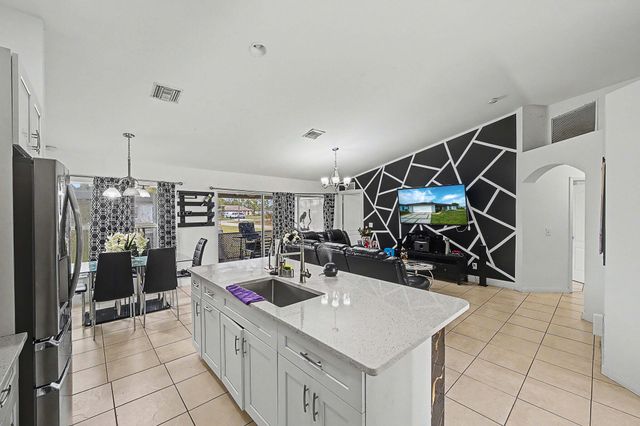 2900 W 42nd St Street W, Lehigh Acres, FL 33971