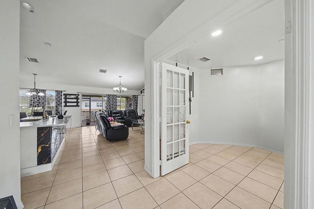 2900 W 42nd St Street W, Lehigh Acres, FL 33971