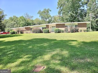 437 Orchard Lane, Sandersville, GA 31082