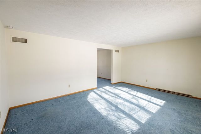 425 Providence Avenue SE, New Philadelphia, OH 44663