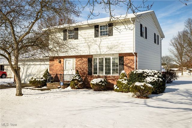 425 Providence Avenue SE, New Philadelphia, OH 44663