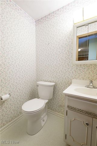 425 Providence Avenue SE, New Philadelphia, OH 44663