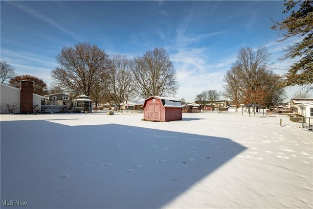 425 Providence Avenue SE, New Philadelphia, OH 44663