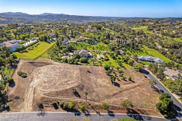 1971 Candice Court 64, Fallbrook, CA 92028