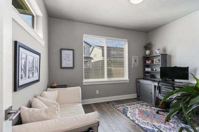 3730 SW Badger Court, Redmond, OR 97756