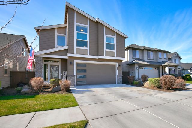 3730 SW Badger Court, Redmond, OR 97756