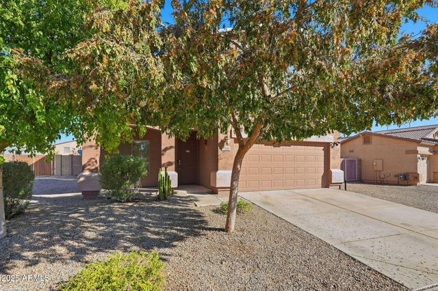 198 E MULE TRAIN Trail, San Tan Valley, AZ 85143