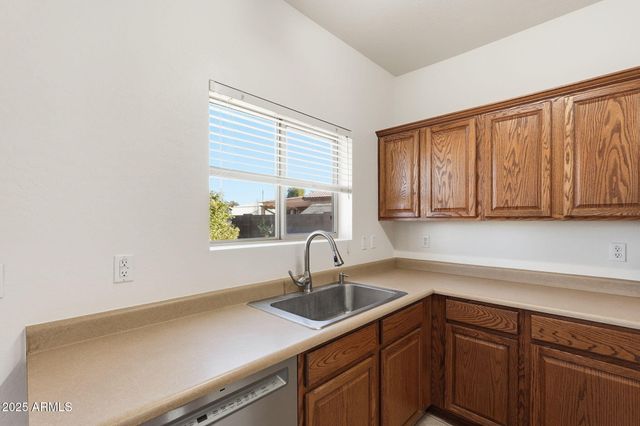 198 E MULE TRAIN Trail, San Tan Valley, AZ 85143