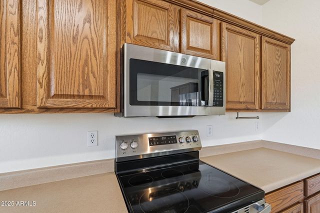 198 E MULE TRAIN Trail, San Tan Valley, AZ 85143